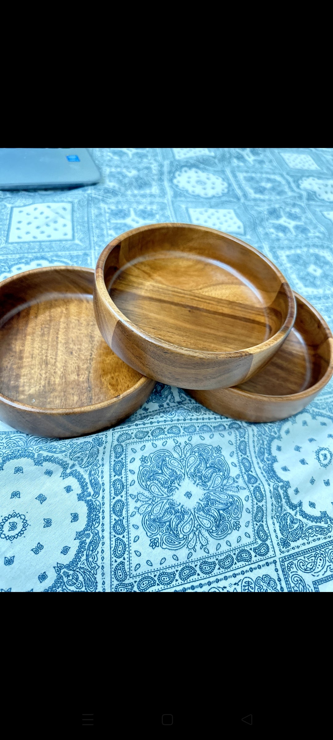 Rustic Round Acacia Wooden Serving Bowls – Set of 3